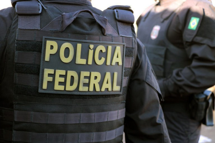 PF deflagra operação contra rede de falsificação de diplomas