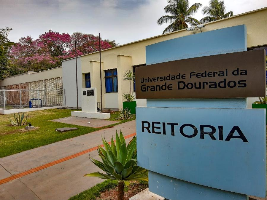 UFGD afasta professora de Medicina denunciada por importunação sexual