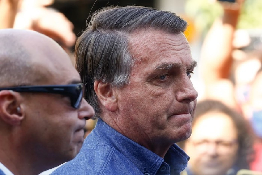 Alvo da PF, Jair Bolsonaro vai usar tornozeleira eletrônica e não poderá acessar redes sociais