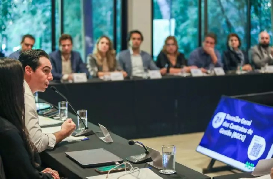 Decreto assinado por governador e todos os secretários: manter investimentos, sem aumentar impostos em MS